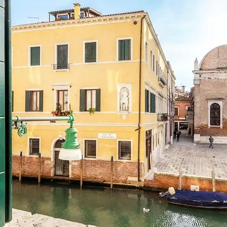 Apartment Canal View Luxury Heritage Retreat 2 Bedroom Venice