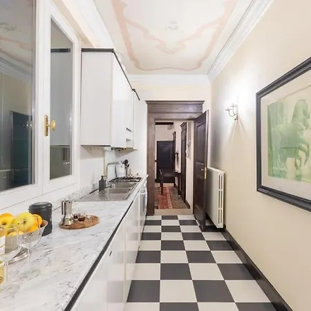 Canal View Luxury Heritage Retreat 2 Bedroom アパート